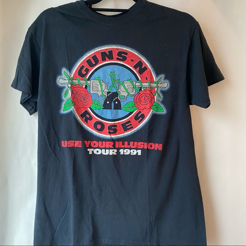 Guns N Roses short sleeved tee t shirt size medium‎